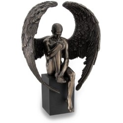 Αγγελος λυπημένος, γυμνός με φτερά καθισμένος σε βάση (Μπρούτζινο άγαλμα 26εκ.)